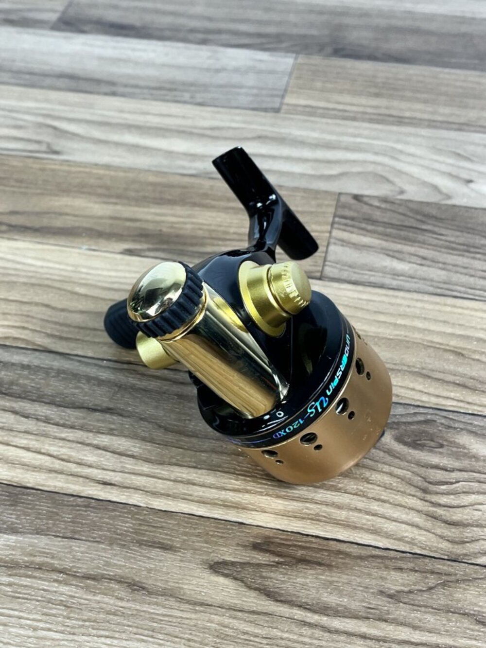 DAIWA 120XD UNDERSPIN CLOSED FACE SPINCASTING REEL Fishing - Picture 11 of 11